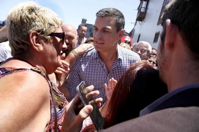 Delia Padrón Acto de los candidatos del PSOE al congreso y senado con la participación del candidato a la presidencia del gobierno Pedro Sánchez. , puerto de la cruz