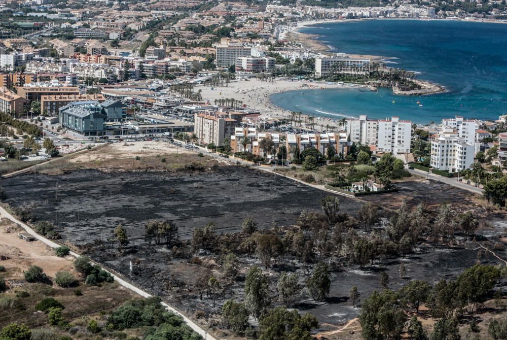 Vistas aéreas del incendio de Benitachell