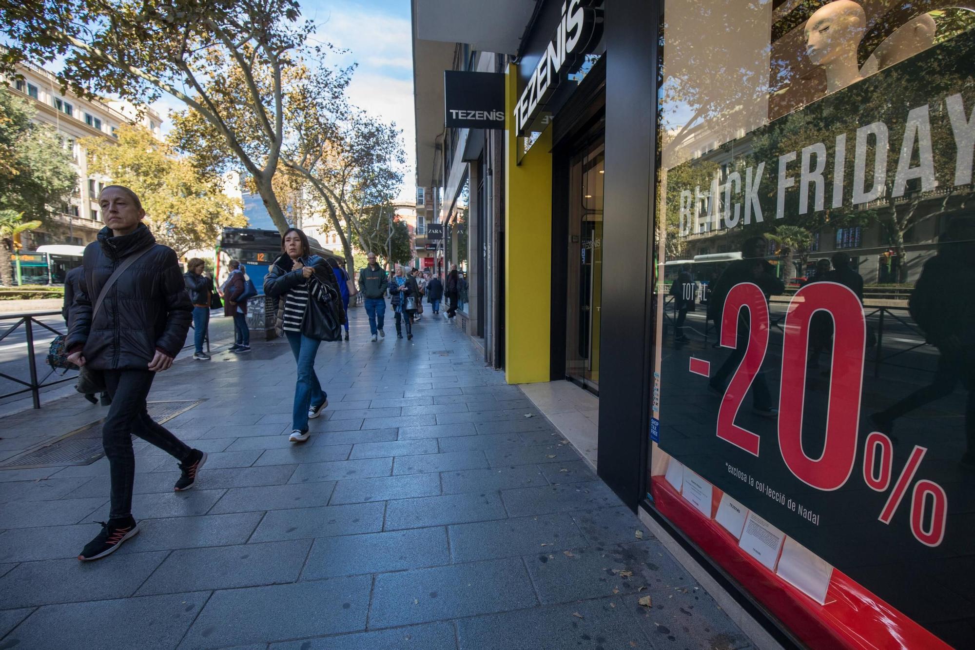 Black Friday: El furor de las rebajas se apodera de Palma