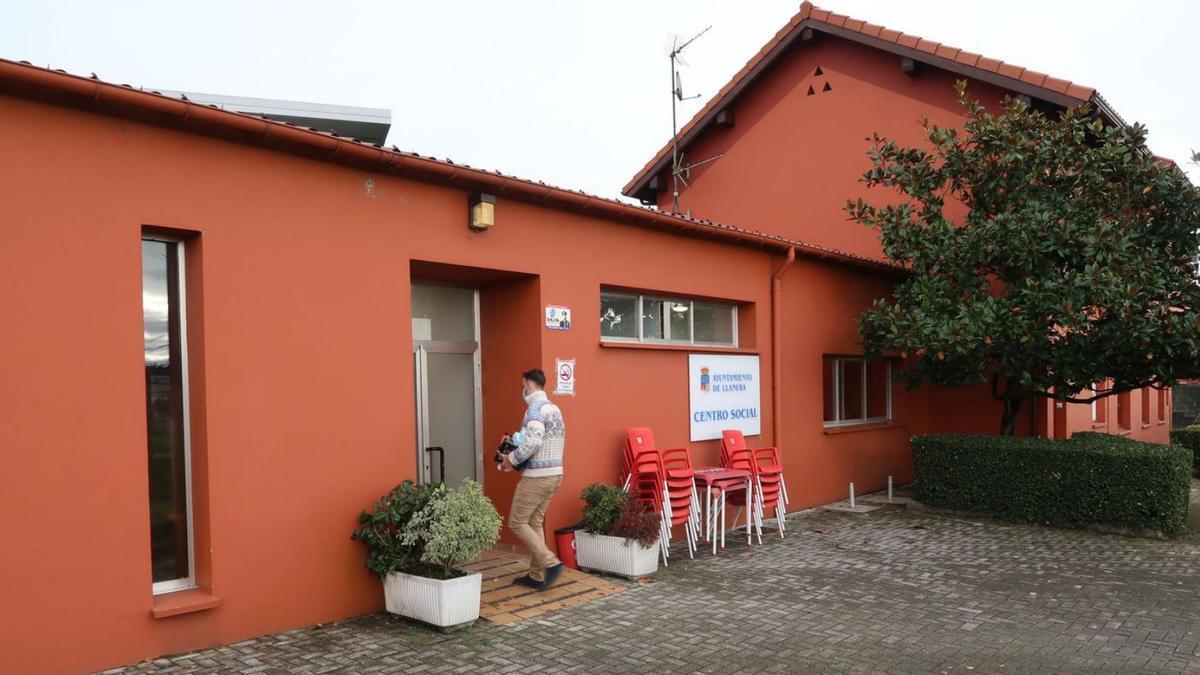 Edificio que albergará la escuela y hasta ahora centro social de Lugo.