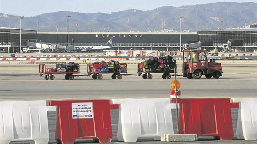 Huelga del personal de tierra de los aeropuertos a finales de julio
