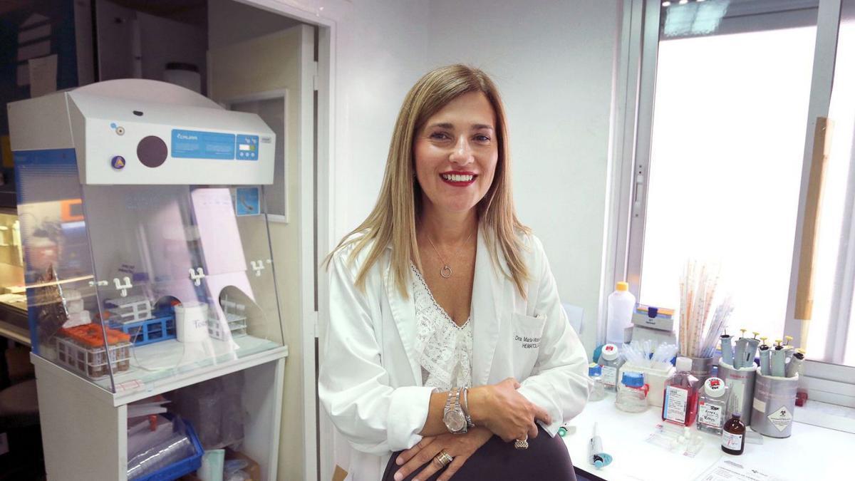 La hematóloga María Victoria Mateos, en su centro de investigación, en Salamanca.