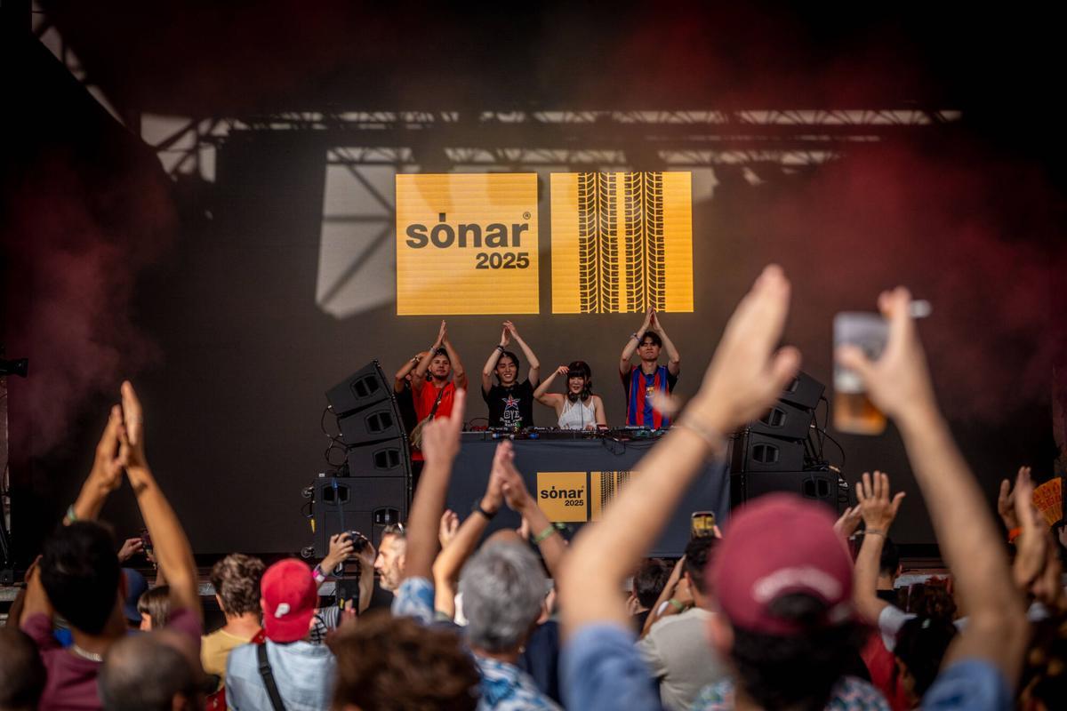 Ambiente del primer día del Festival Sonar