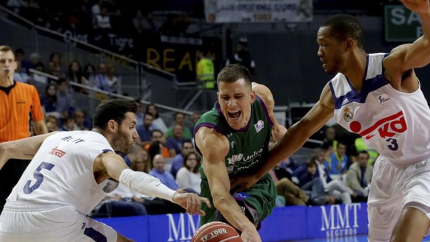 Nedovic, ante el Real Madrid.