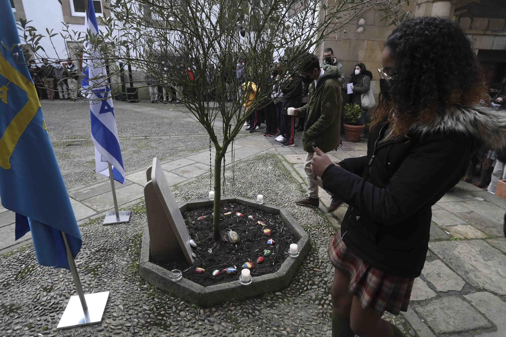 Homenaje en Avilés a las víctimas del Holocausto