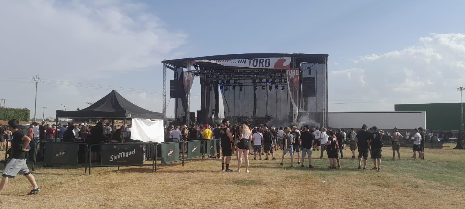 GALERÍA | La primera jornada del Festival "Vintoro" llena Toro de rock, "fuego" y un gran ambiente