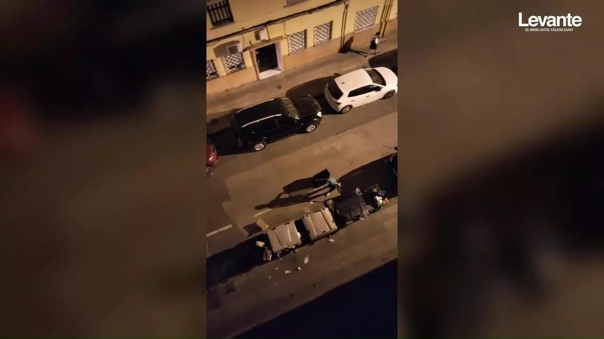 Entre ruidos, basura y malos olores los vecinos de Benicalap esperan el PAI de Gil Sumbiela