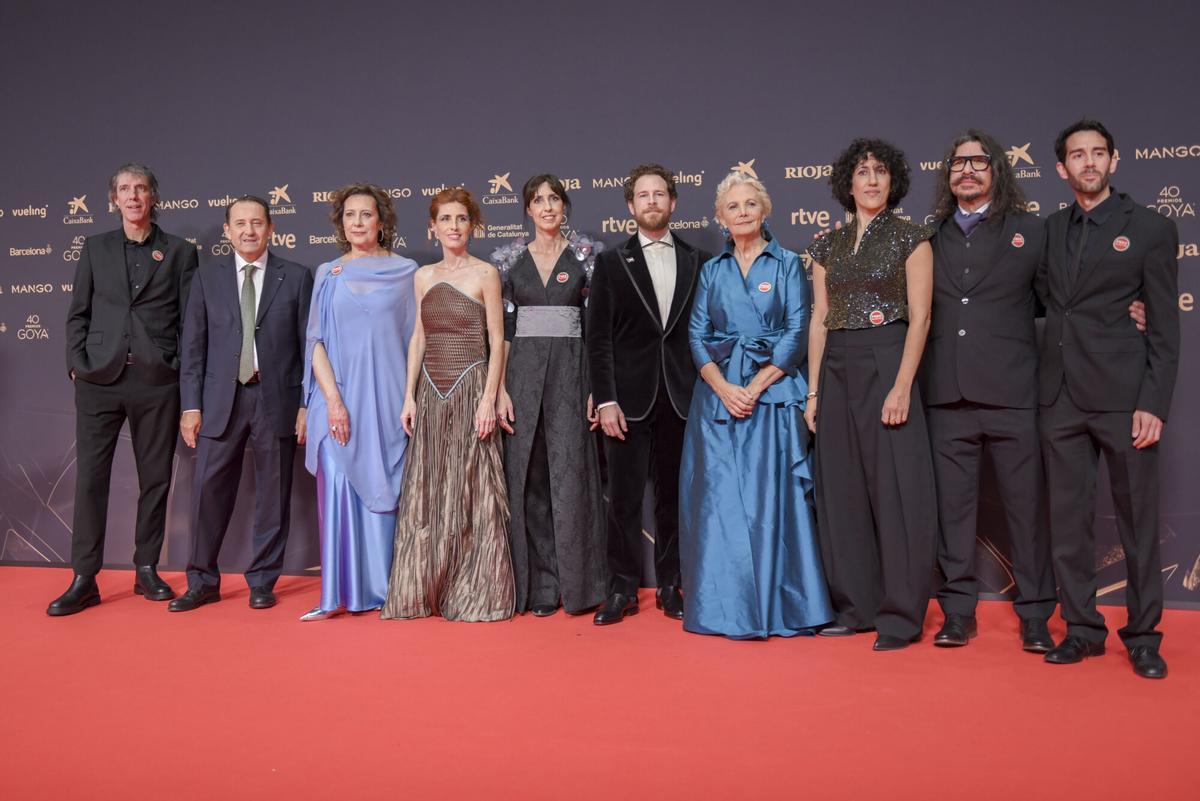 El equipo de la película 'Sorda' posa en la alfombra roja de la 40º edición de los Premios Goya, en el Auditori del Centre de Convencions Internacionals, a 28 de febrero de 2026, en Barcelona, Cataluña (España). Los galardones son otorgados de manera anual por la Academia de las Artes y las Ciencias Cinematográficas de España (AACCE) con el objetivo de premiar a los mejores profesionales en cada una de las distintas especialidades tanto técnicas como creativas del cine español. 28 FEBRERO 2026;ALFOMBRA ROJA;BARCELONA;GOYA;PREMIOS;CINE; Alberto Paredes / Europa Press 28/02/2026. Alberto Paredes;