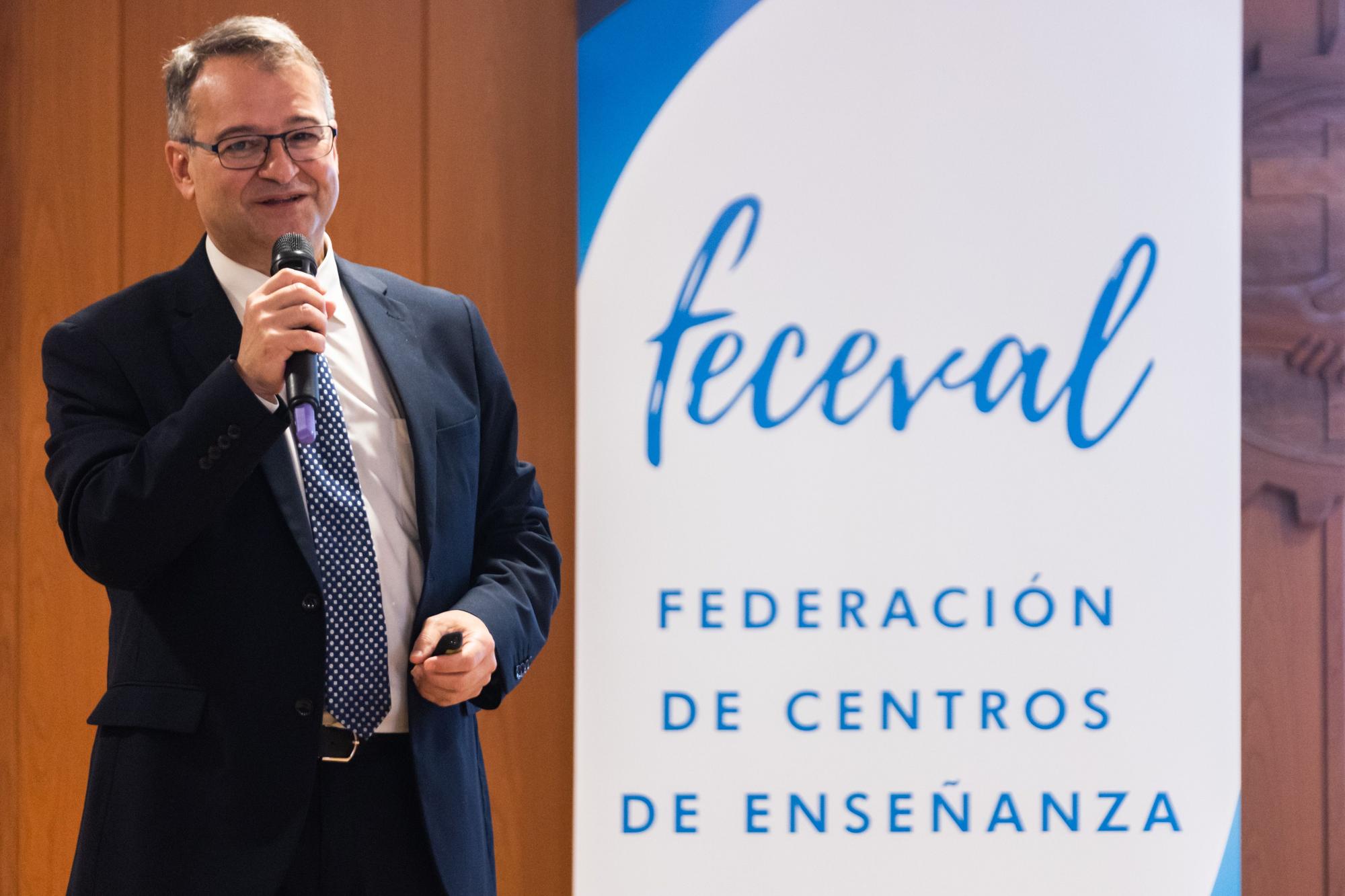 Feceval-CECE se toma un café con la educación para hablar de la nueva ley de FP