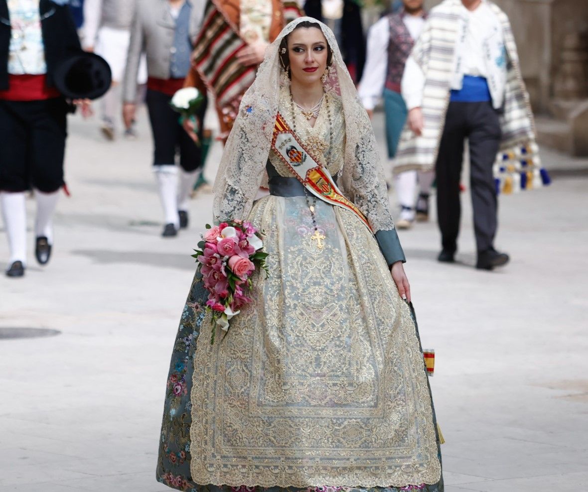 Falleras Mayores en la Ofrenda 2025. Día 17 (1/4)