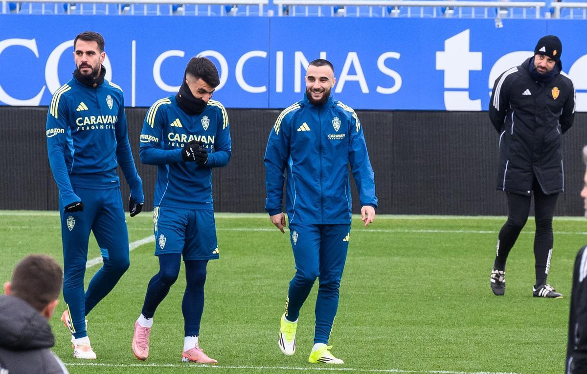 Sellés observa a Insua, Tasende y Rober González en la sesión de este sábado.