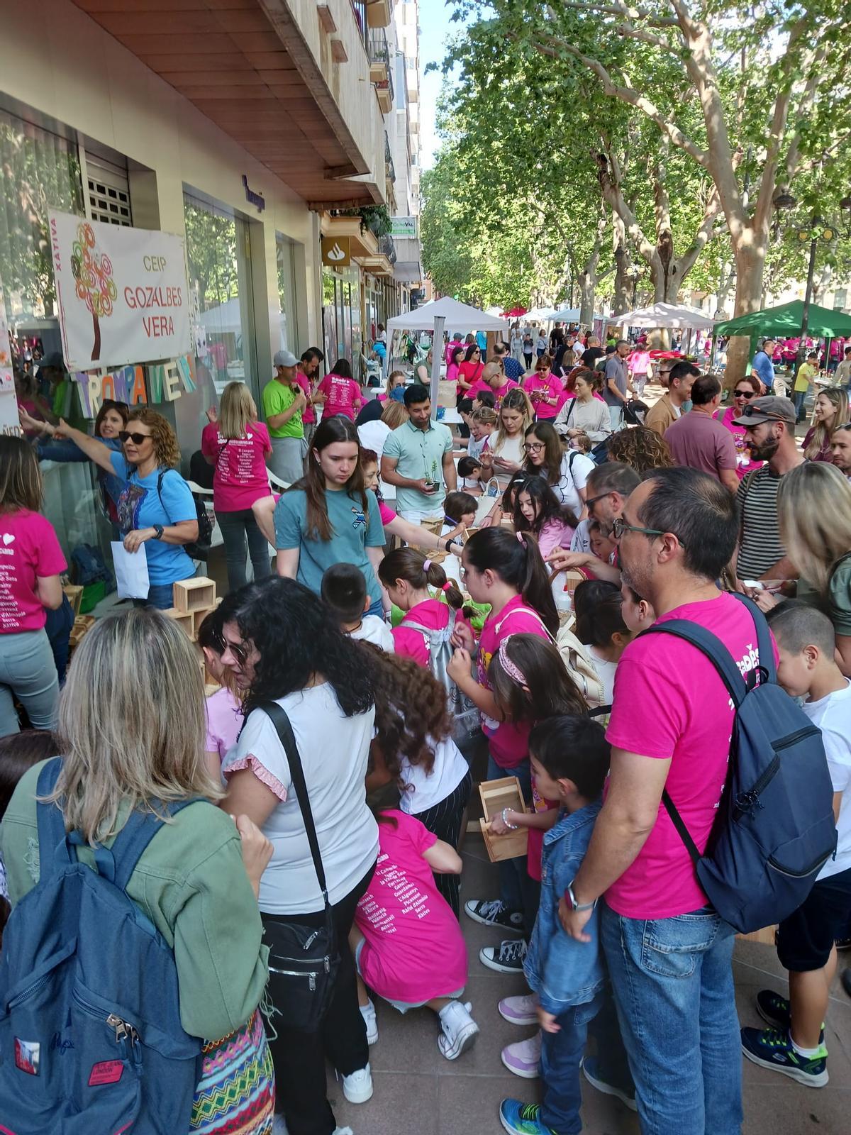 Tallers i participants en la Trobada de la Costera de l'any passat, celebrada a Xàtiva.