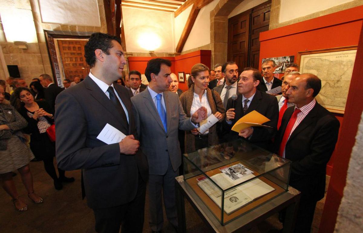 Pedro García durante la inauguración de la exposición por el bicentenario de la Diputación. | EMILIO FRAILE (ARCHIVO)