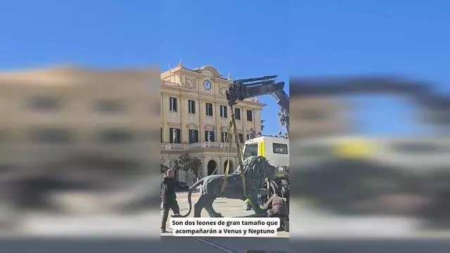 Comienzan a llegar las piezas del conjunto de esculturas gigantes en la entrada del Puerto de Málaga