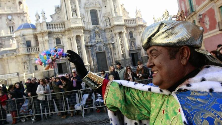 Cámara pide trabajo y salud para los murcianos