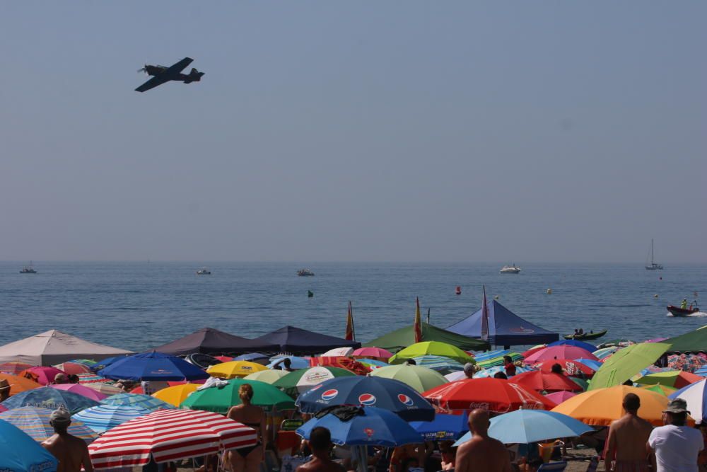 Cazas turcos, el F18 del Ejército del Aire, Vampir, Bucker, las unidades del Aeroclub de Málaga, la Patrulla Plus Ultra, el helicóptero del Cuerpo Nacional de Policía, una unidad de Jorge Macías, los Canadair o la Patrulla Aspa vuelan este domingo