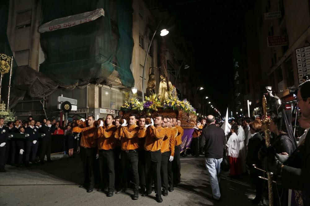 La Esperanza y el Cristo de la Caída protagonizaron el Encuentro en la Vía Doloresa de la Semana Santa de Torrevieja