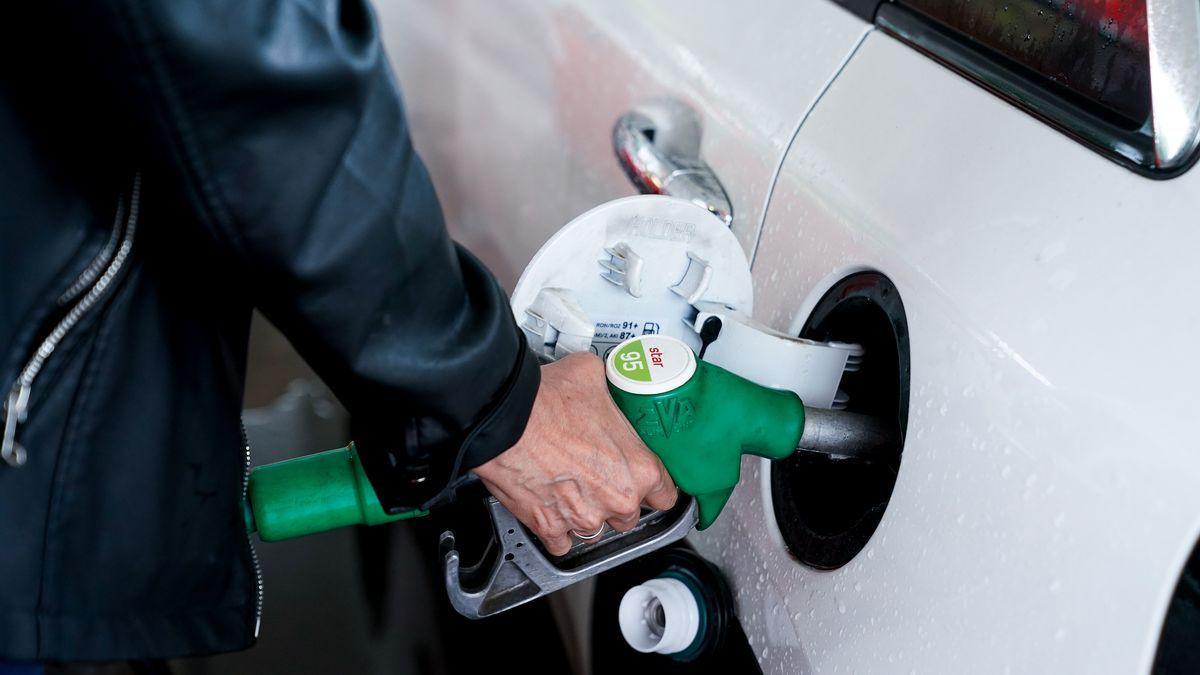 La subida de los carburantes es una de las causas principales de la inflación registrada en Córdoba.
