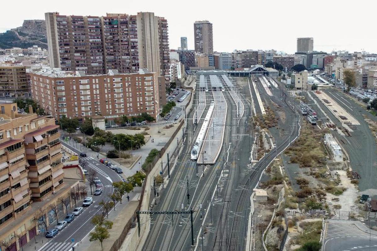 Vista aérea del área donde se desarrollará el Plan Especial del Parque Central de Alicante