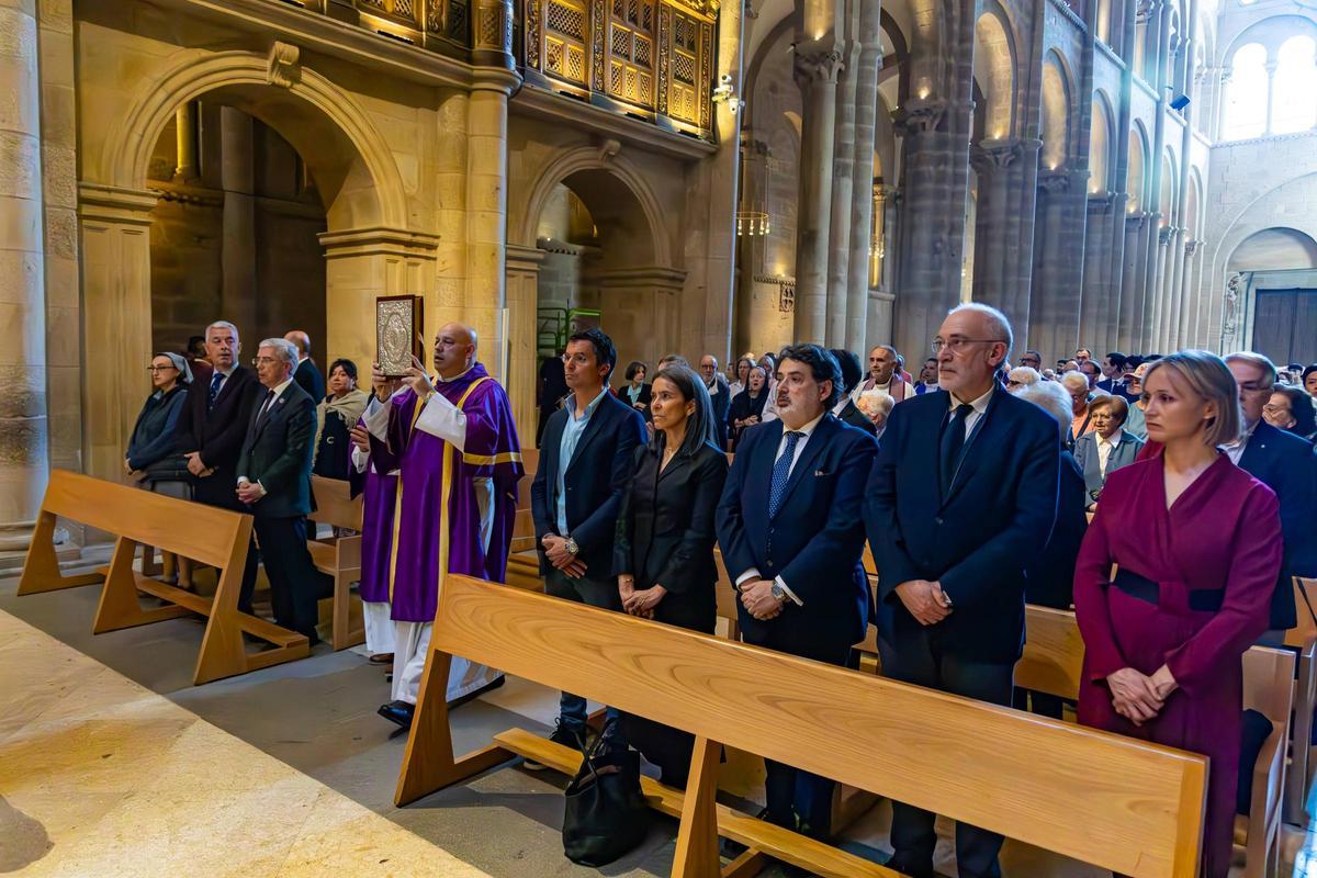 Santiago se despide del papa Francisco con una misa funeral en la Catedral
