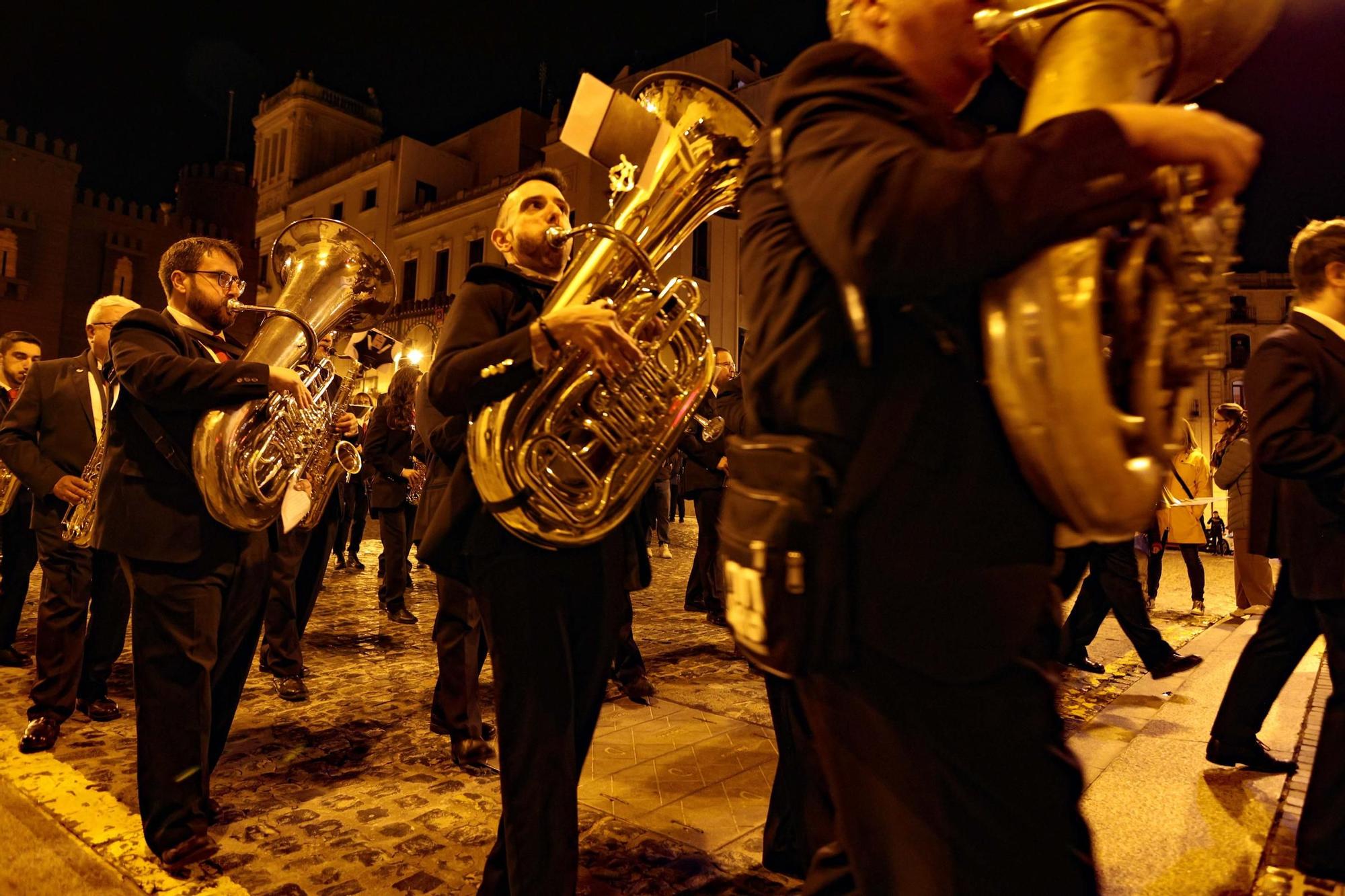 Cantos en Alcoy para rasgar el silencio