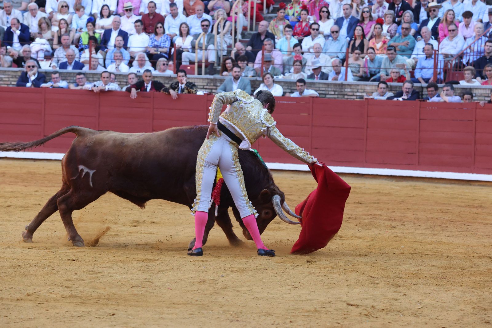 Migie Ángel Perera sale a hombros de Los Califas