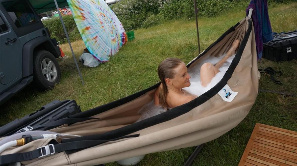 La Hydro Hammock, una hamaca que hace a su vez de ’jacuzzi’. La Hydro Hammock, una hamaca que hace a su vez de ’jacuzzi’.
