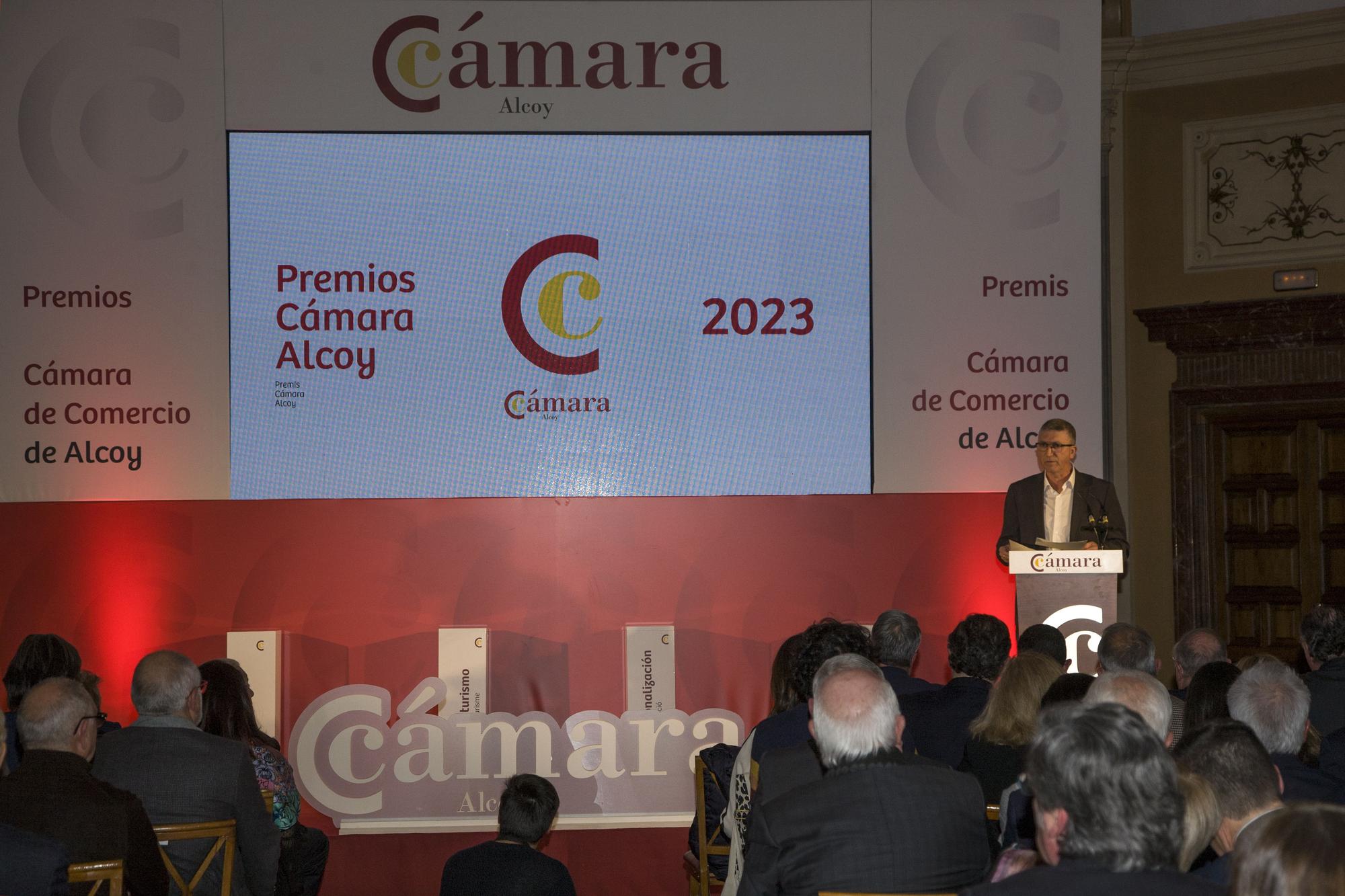 Respaldo social a la entrega de premios de la Cámara de Alcoy