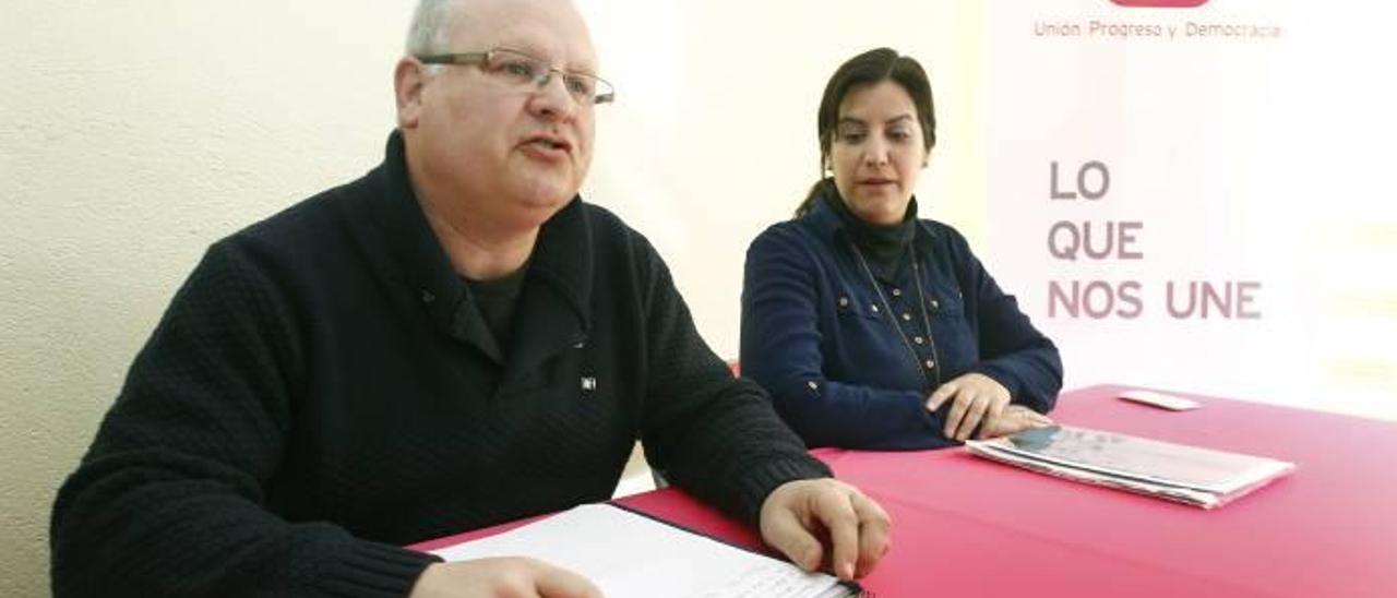 Dimite en bloque la cúpula local de UPyD