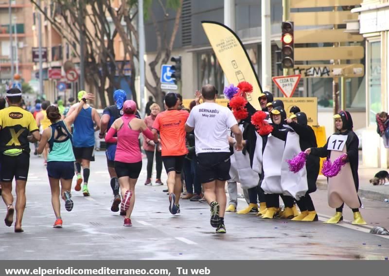 Atletas en el IX Marató BP de Castellón