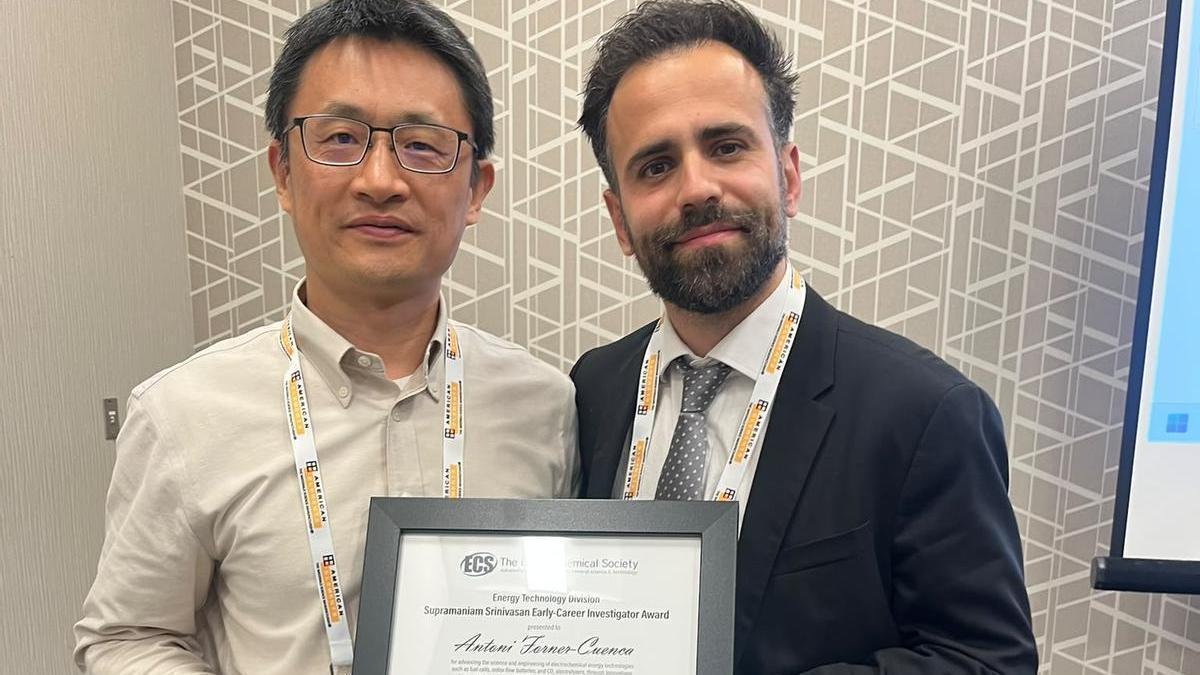 La sociedad de electroquímica más importante del mundo distingue al ingeniero químico alicantino Antoni Forner