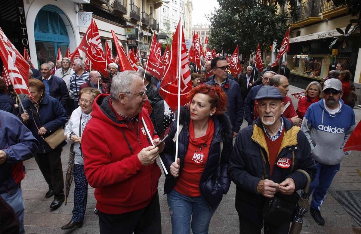 Unas 5.000 personas defienden en la calle la subida de las pensiones públicas