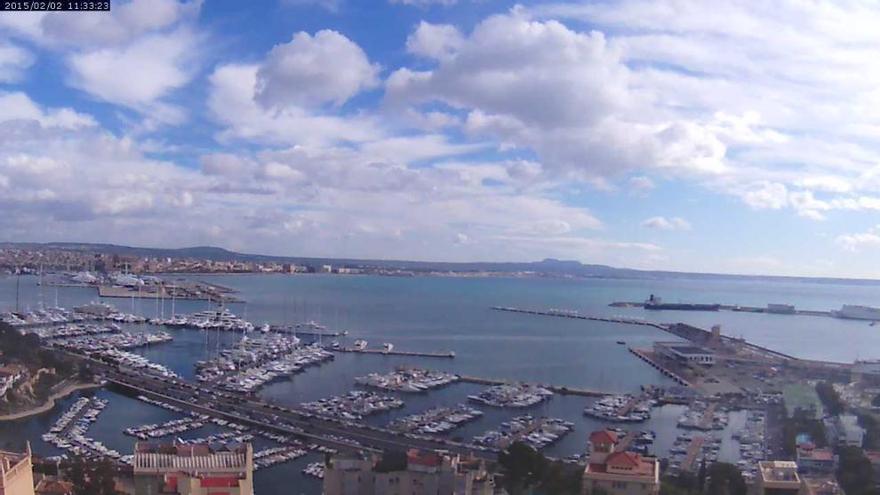 Heiter bis wolkig: Die Bucht von Palma am Montagvormittag (2.2.), aufgenommen mit unserer Webcam