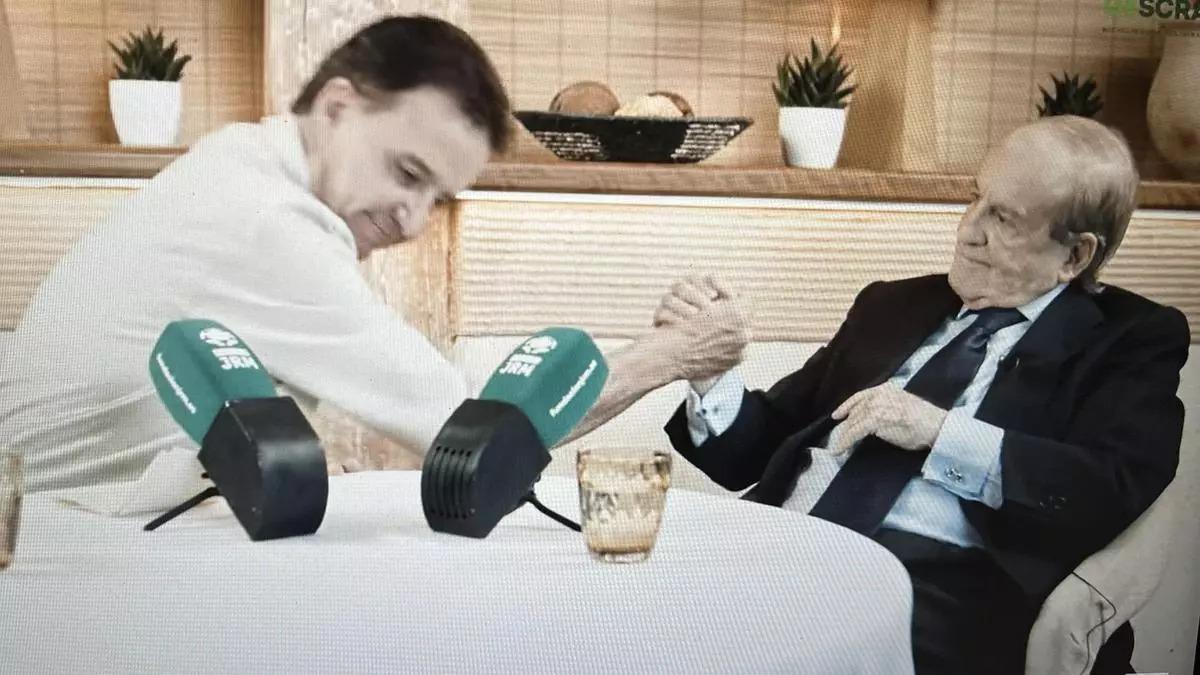 José Ramón de la Morena y José María García se despiden, emocionados, tras casi una hora de conversación