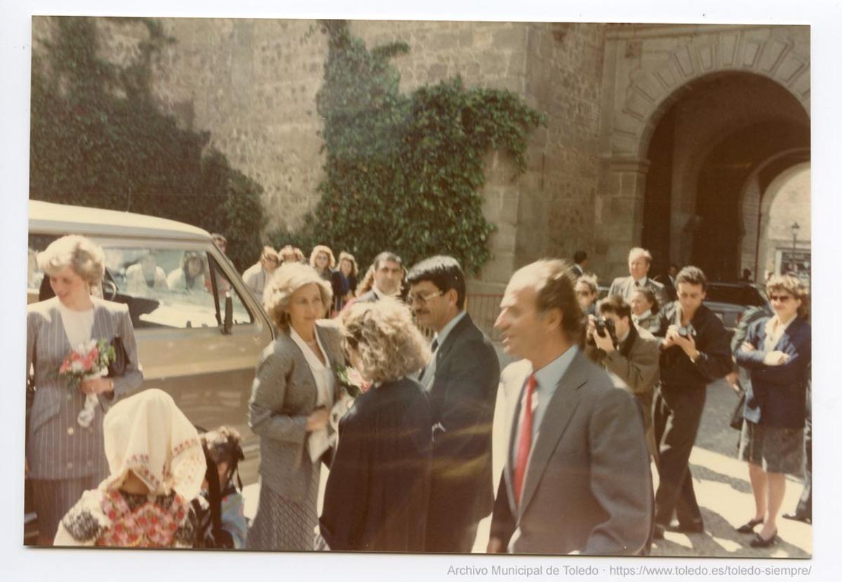 Los reyes, Juan Carlos I y Sofía, junto a los príncipes de Gales, Carlos y Diana