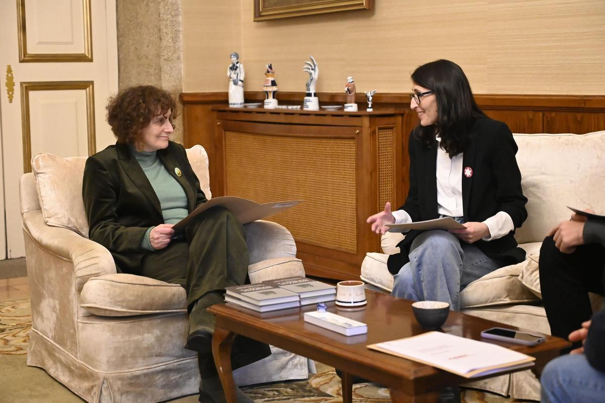 Crujeiras pídelle a alcaldesa de Santiago accións conxuntas para conservar o Campus Sur