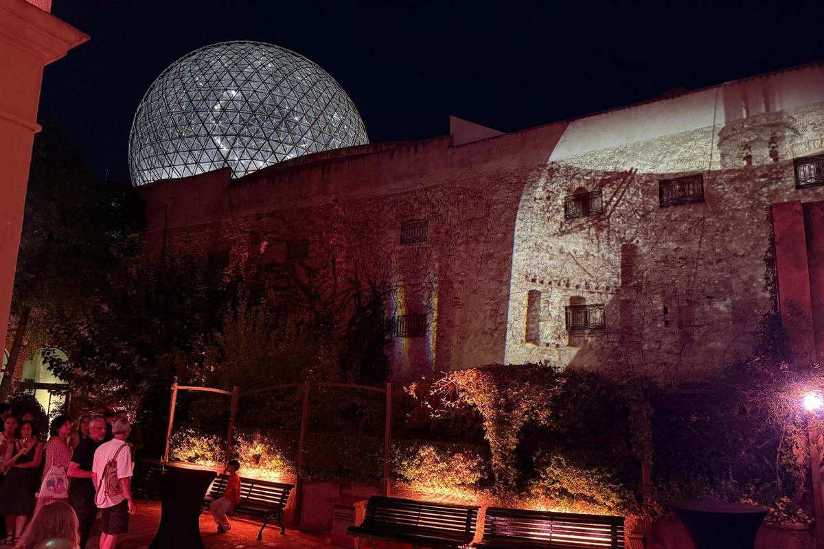 Les imatges de la proposta nocturna 'Dalí, nit i subconscient'