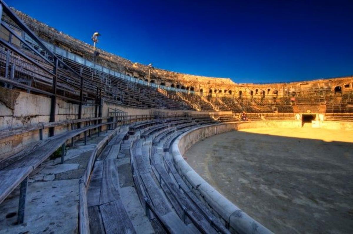 Arena de Nîmes (Francia)