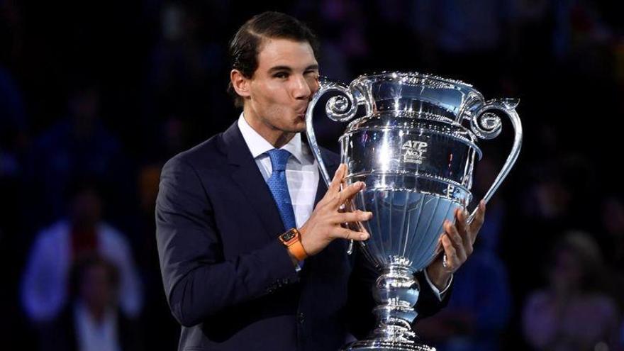 Nadal recibe el número 1 y Federer debuta con victoria en el Masters