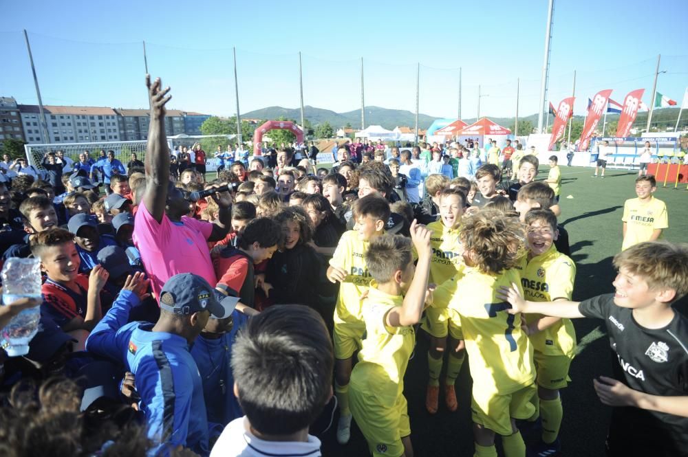 Los jóvenes del Submarino Amarillo doblegaron en la final a la Roma, que debutaba en el torneo.