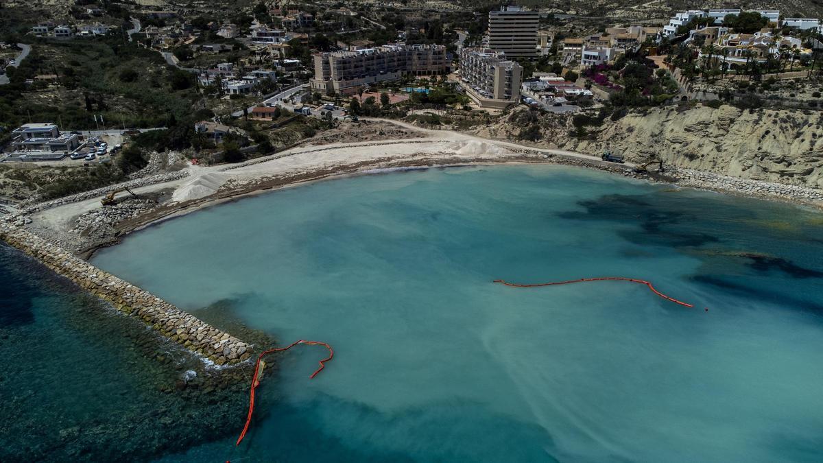 Cala Baeza, sin el espigón norte