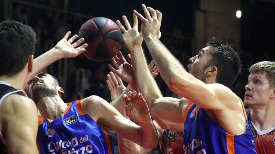 Valencia Basket y Montakit Fuenlabrada.