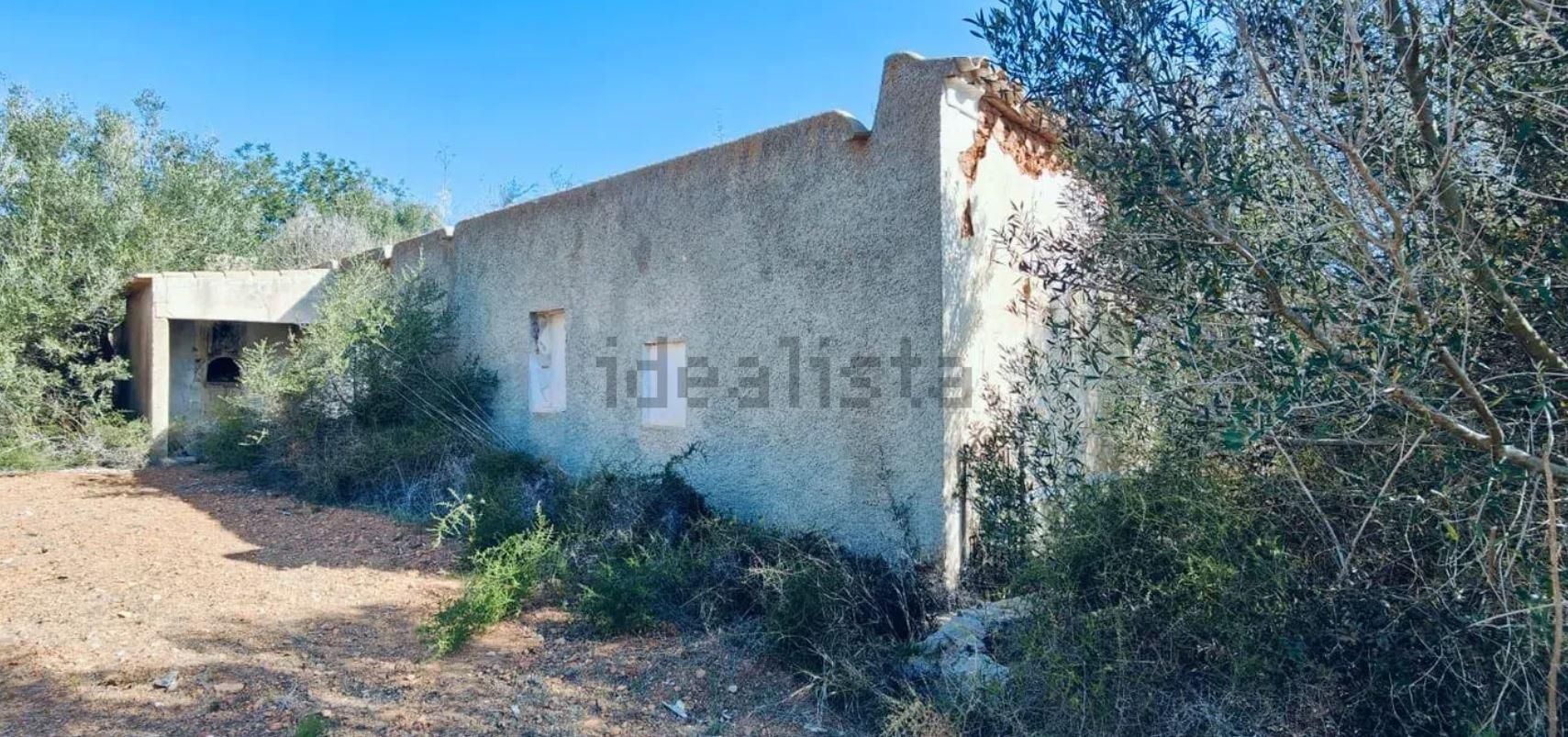 Una finca rústica para restaurar como un agroturismo por nueve millones de euros en Ibiza