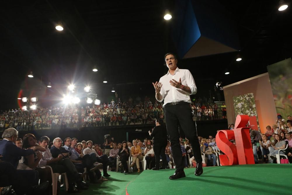 Mitin del PSOE en Oviedo con Pedro Sánchez