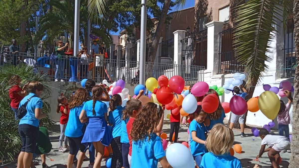 Benaguasil celebra una globotà el IV Medio Año Fallero