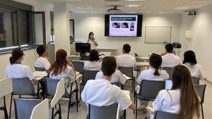 Una plaça de Medicina per cada 12 sol·licituds de futurs universitaris