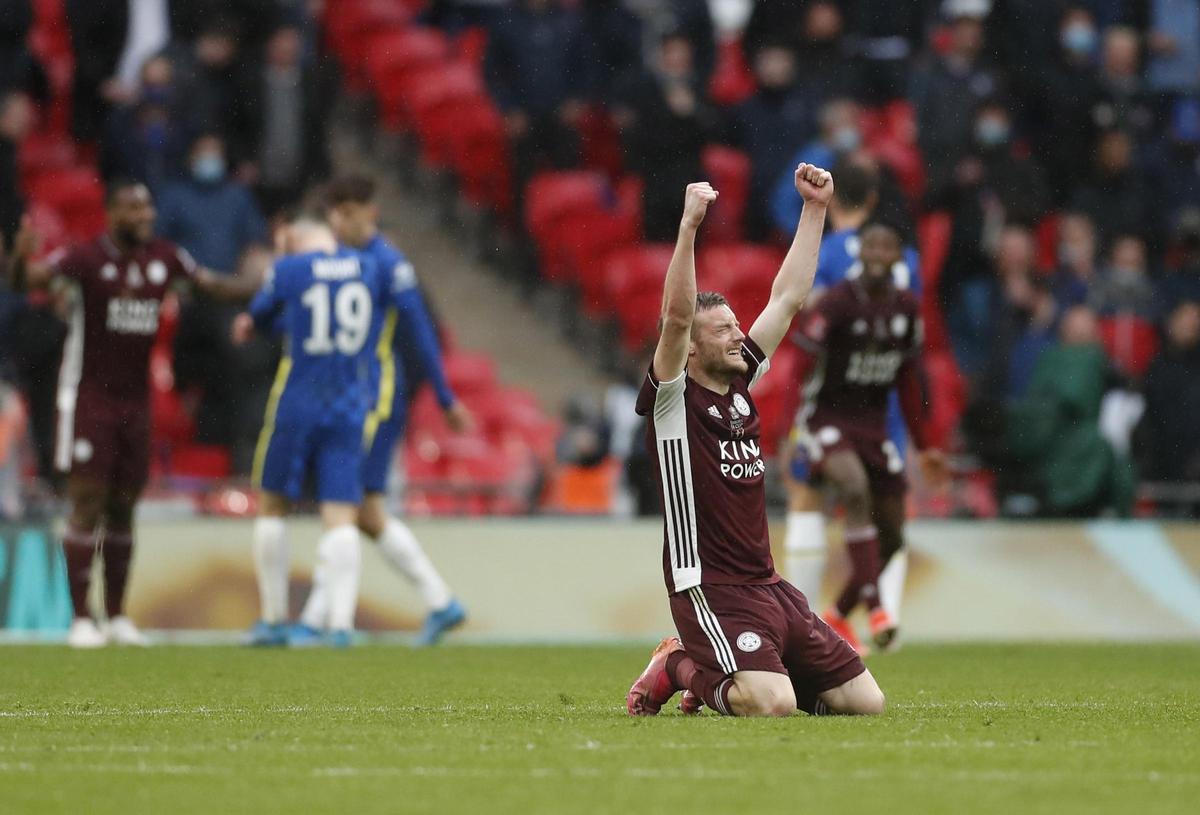 Vardy celebra el triunfo del Leicester.