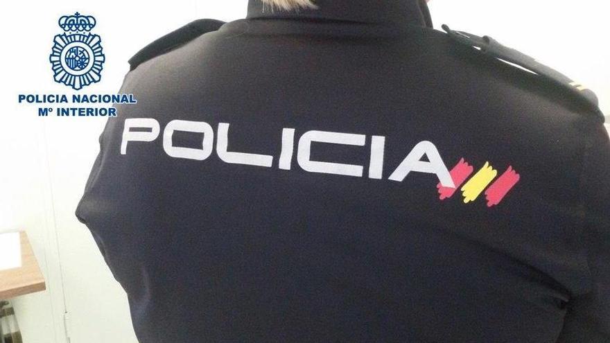 Agente de Policía Nacional.