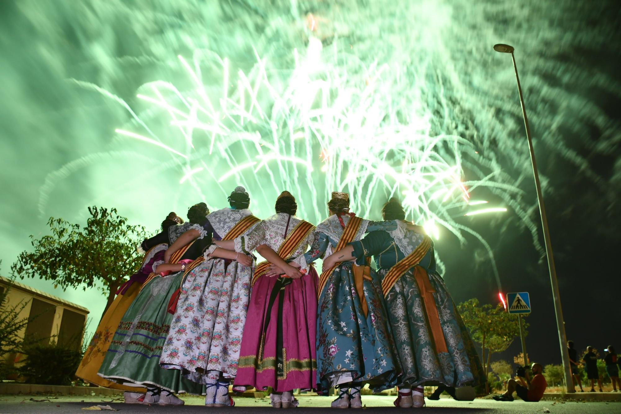 Las fotos del 'retorn' de la patrona y del 'correfoc' en el último día de fiestas de Vila-real