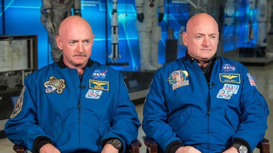 Los hermanos Mark y Scott Kelly.